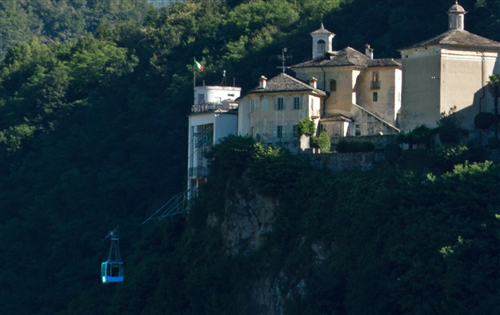 Avviso chiusura temporanea funivia del Sacro Monte di Varallo (VC) e modifica accessibilità viaria